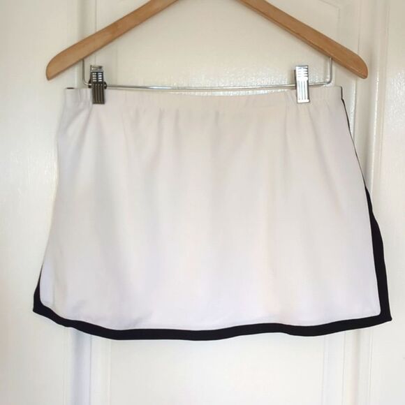Nike white Tennis Golf skort with attached shirts size MED - Picture 4 of 6